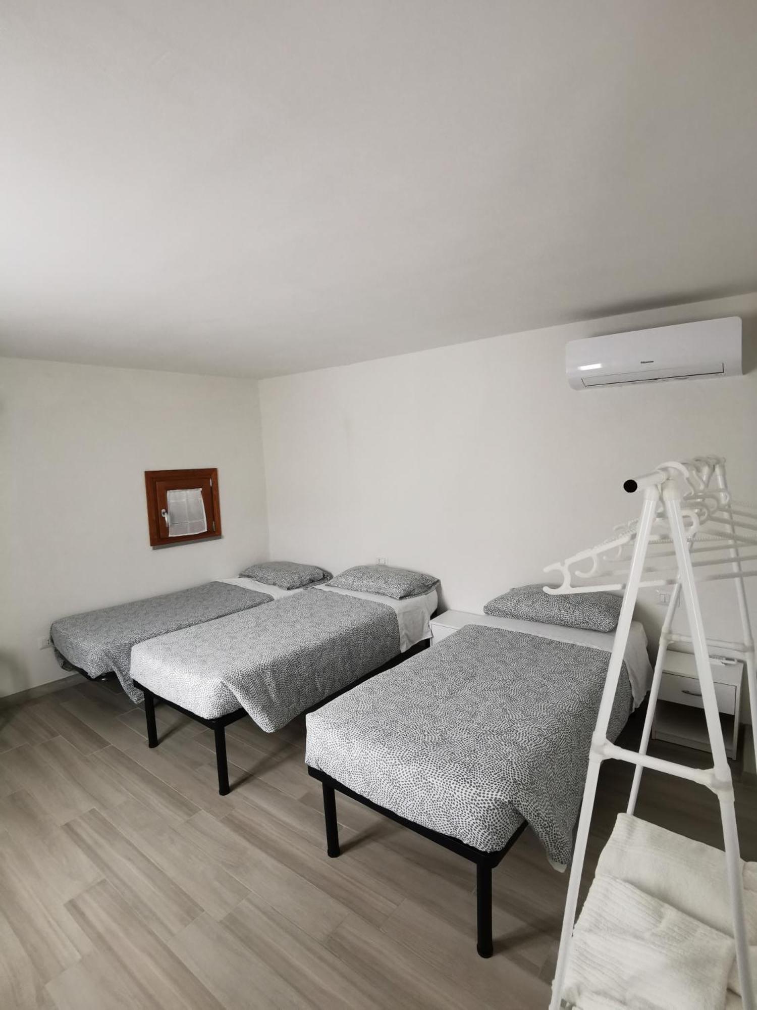La Piazzetta - Affittacamere San Piero a Sieve Exteriör bild